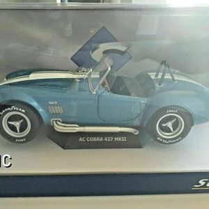 AC Shelby Cobra Ford v8 427 MKII Bleu 1/18 solido