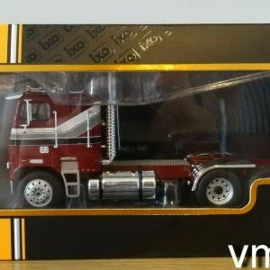 FREIGHTLINER FLA 1993 ROUGE IXO 1/43 CAMION AMERICAIN TRACTEUR SEUL