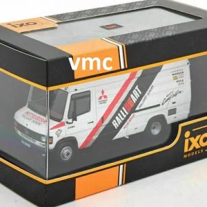 Mercedes Benz 814D Assistance Rallye Mitsubishi Ralliart Europe 1990 1/43 ixo