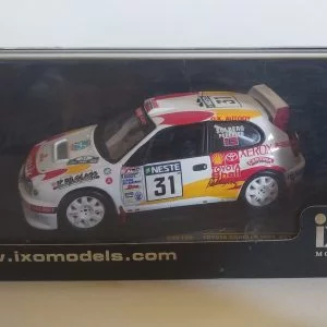 TOYOTA COROLLA WRC #31 H.SOLBERG-R.PEDERSEN RALLY FINLAND 2000 1/43 IXO